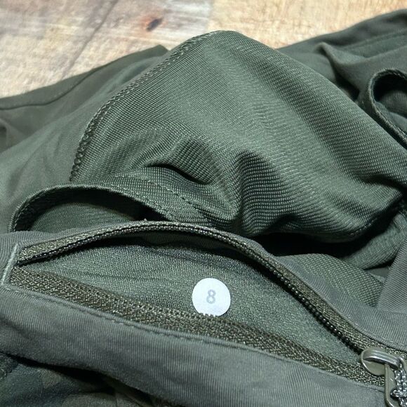 Lululemon Run: Speed Short *4-way Stretch
Savasana Camo Fatigue Green 8 - Picture 6 of 14
